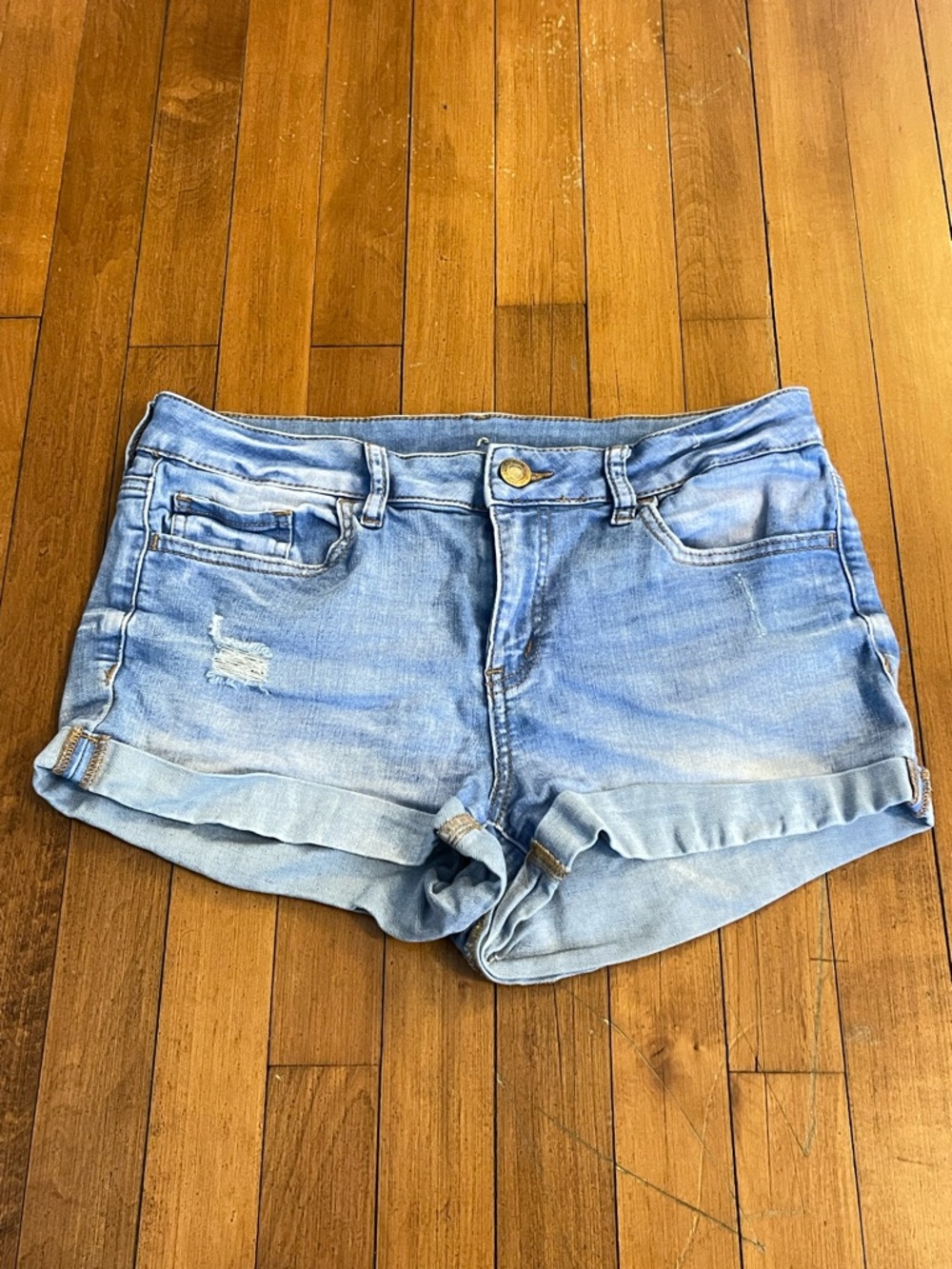 SO Light Blue Rolled-Hem Denim Shorts